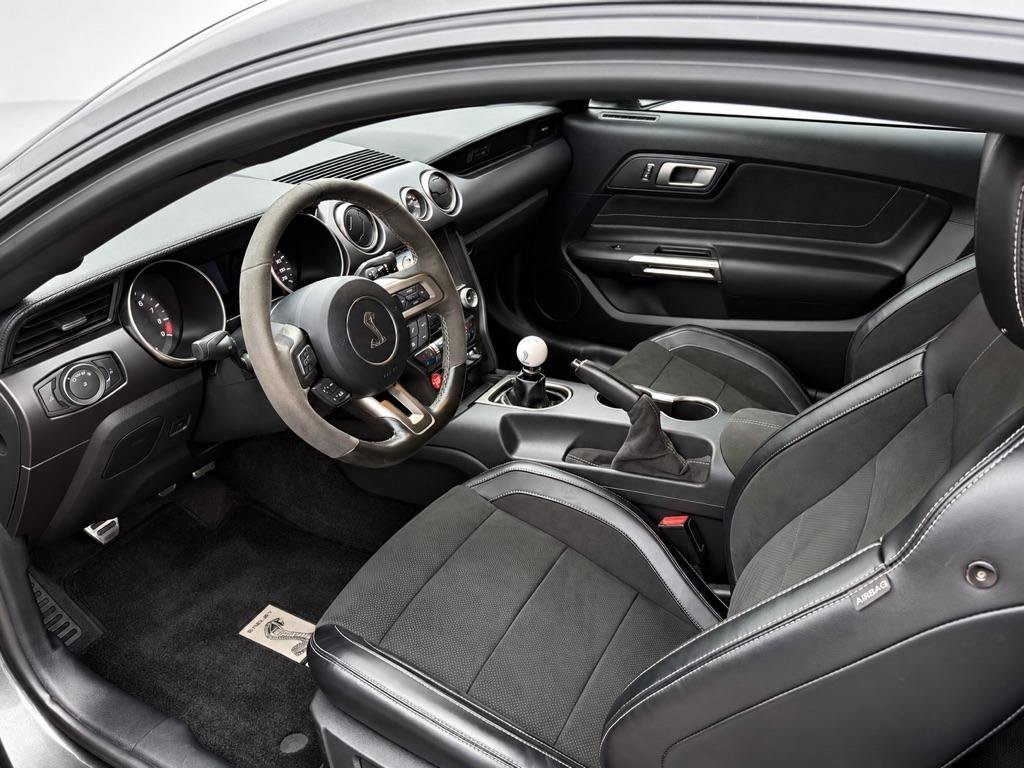 Used 2016 Ford Mustang Shelby GT350 w/ Technology Package RWD image 19