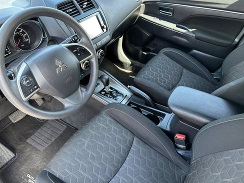 Used 2025 Mitsubishi Outlander Sport ES AWD/4WD image 10
