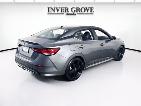 Used 2023 Nissan Sentra SR w/ SR Premium Package FWD image 5