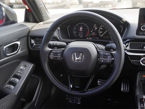 Used 2025 Honda Civic Sport image 14