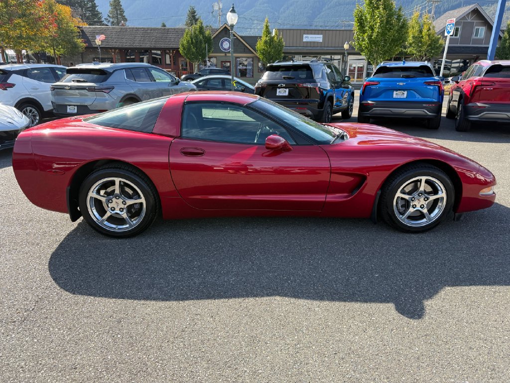 Used 2004 Chevrolet Corvette Coupe w/ Roof Package RWD image 5