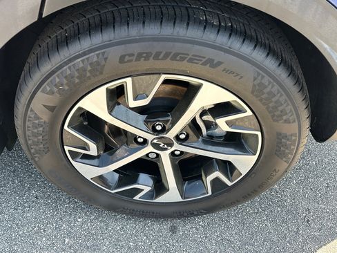 Used 2025 Kia Sportage EX w/ Premium Package image 16