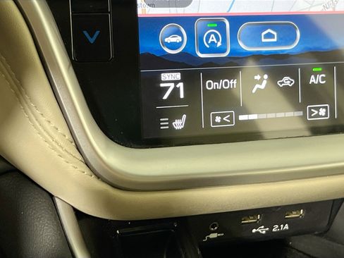 Used 2022 Subaru Outback Limited image 21