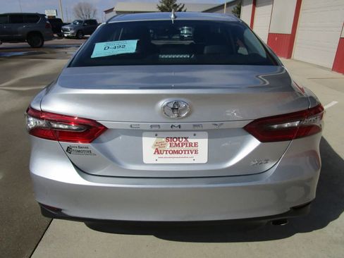 Used 2024 Toyota Camry XLE FWD image 7