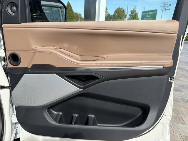 New 2027 Lincoln Navigator Black Label AWD/4WD image 15
