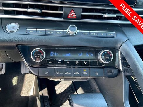 Used 2025 Hyundai Elantra SEL FWD image 35