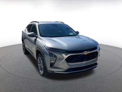 Used 2025 Chevrolet Trax LT