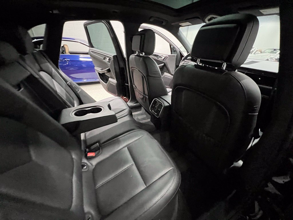 Used 2015 Porsche Macan S w/ Premium Package Plus AWD/4WD image 26