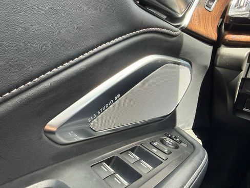 Used 2019 Acura RDX AWD w/ Advance Package image 25