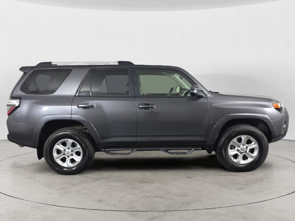 Used 2019 Toyota 4Runner SR5 Premium AWD/4WD image 4