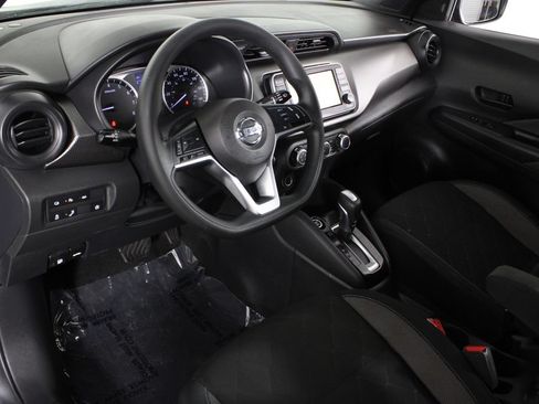 Certified 2020 Nissan Kicks S FWD image 19