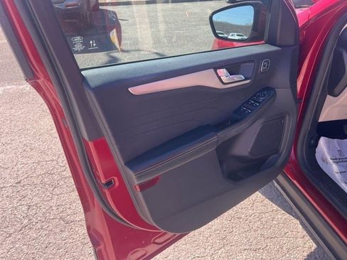 Used 2022 Ford Escape SEL w/ Technology Package image 11