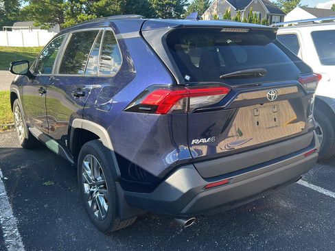 Used 2021 Toyota RAV4 XLE Premium AWD/4WD image 3