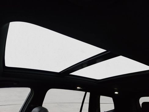 Certified 2024 Cadillac XT6 Premium Luxury image 24