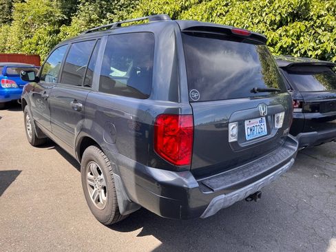 Used 2004 Honda Pilot EX image 2