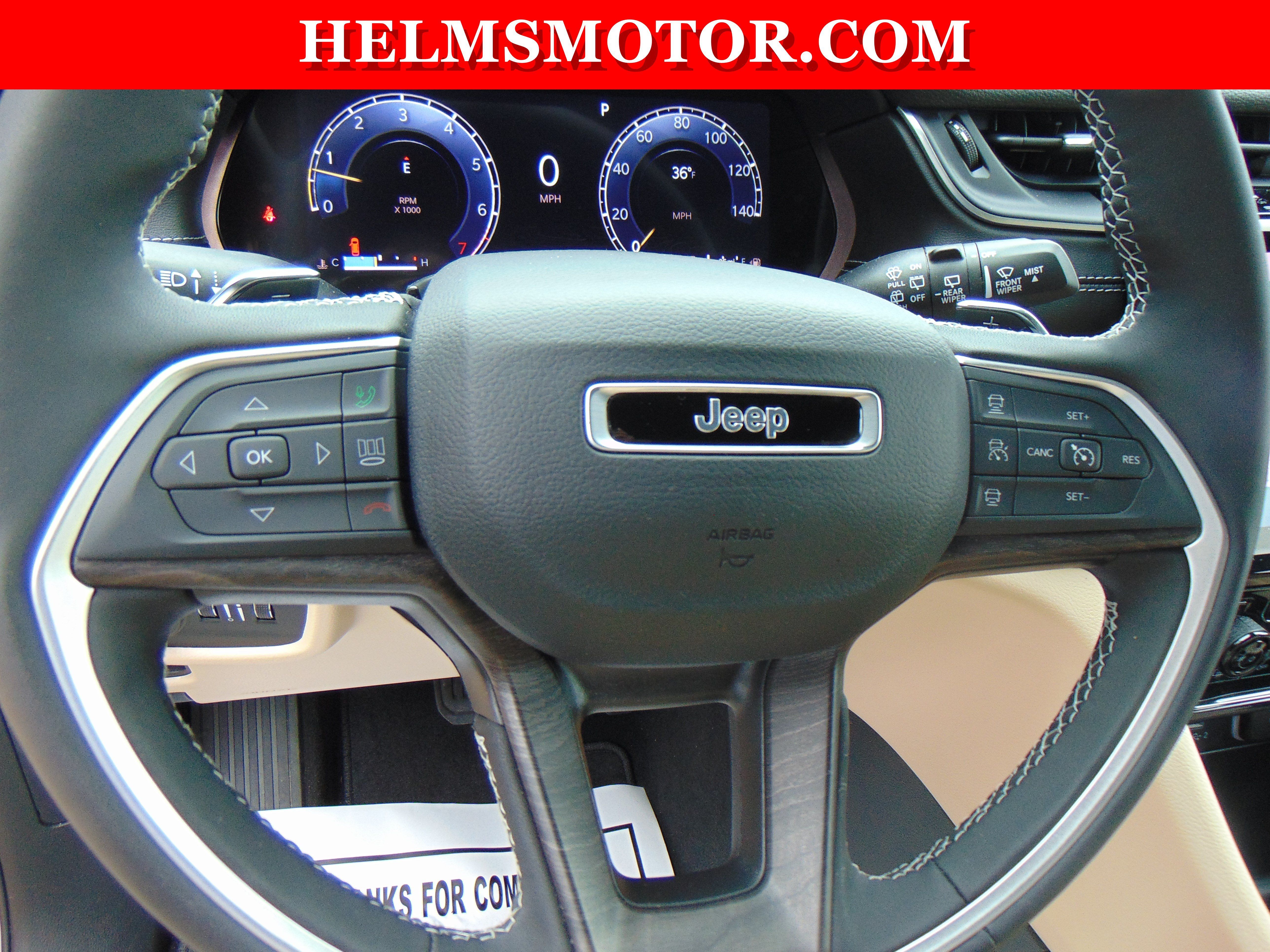 Used 2025 Jeep Grand Cherokee L Limited RWD image 20