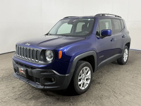 Used 2016 Jeep Renegade Latitude AWD/4WD image 3