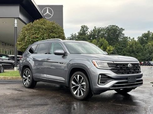 Used 2024 Volkswagen Atlas SEL Premium R-Line AWD/4WD image 1