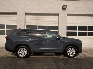 Used 2026 Toyota Grand Highlander AWD video 1