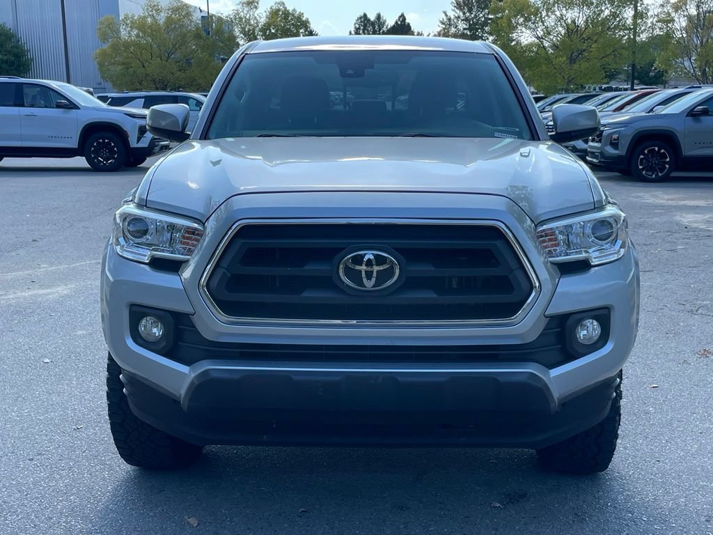 Used 2023 Toyota Tacoma SR5 RWD image 2