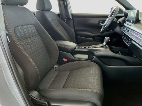 Used 2025 Honda HR-V Sport image 27