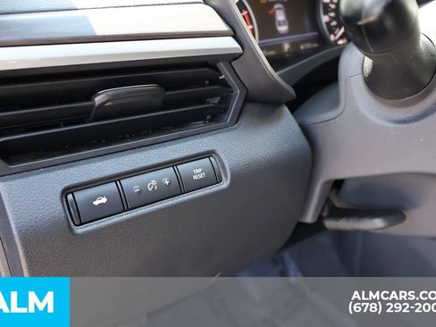 Used 2025 Nissan Altima 2.5 SV FWD image 12