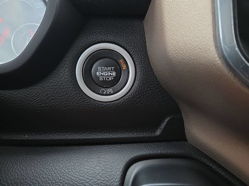 Used 2022 RAM 2500 Laramie AWD/4WD image 21