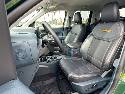 Used 2025 Ford Maverick Tremor image 16