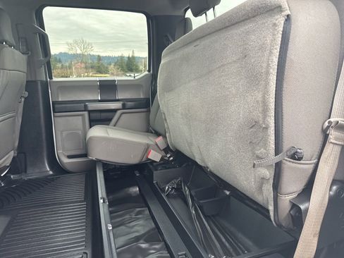 Used 2019 Ford F250 XLT w/ Camper Package image 26