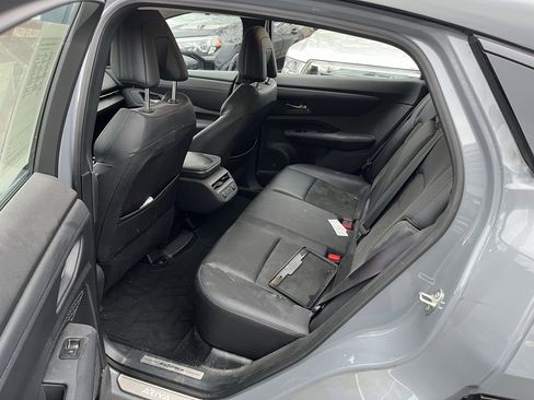 Used 2023 Nissan Ariya AWD image 15