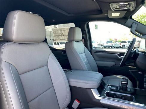 New 2026 Chevrolet Silverado 1500 LTZ w/ LTZ Premium Package AWD/4WD image 23