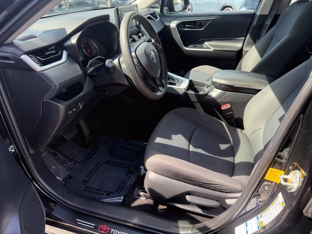 Used 2020 Toyota RAV4 LE w/ All Weather Liner Package AWD/4WD image 14