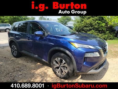 Used 2023 Nissan Rogue SV FWD image 1