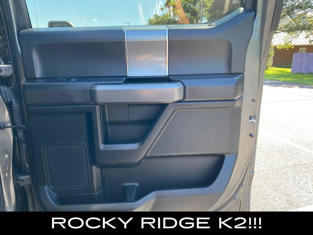 Used 2016 Ford F150 XLT w/ Equipment Group 302A Luxury AWD/4WD image 13