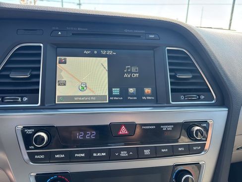 Used 2016 Hyundai Sonata Limited w/ Option Group 04 FWD image 22