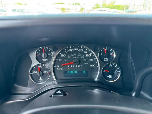 Used 2017 Chevrolet Express 3500 LT w/ LT Preferred Equipment Group RWD image 44