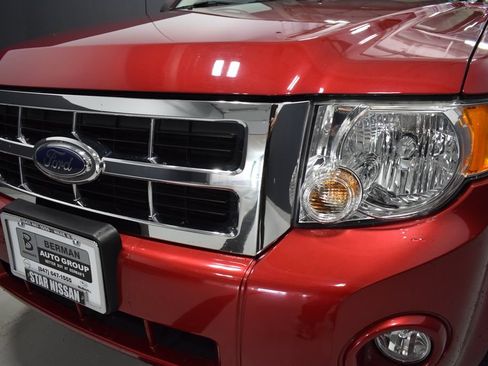 Used 2009 Ford Escape XLT FWD image 11