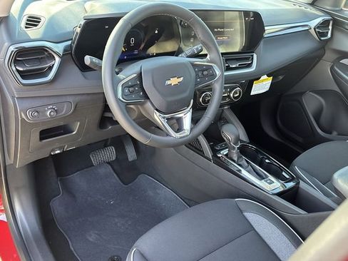 New 2026 Chevrolet TrailBlazer LT w/ Convenience Package FWD image 10