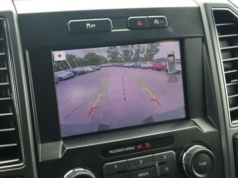 Used 2019 Ford F150 XLT w/ Equipment Group 302A Luxury AWD/4WD image 14