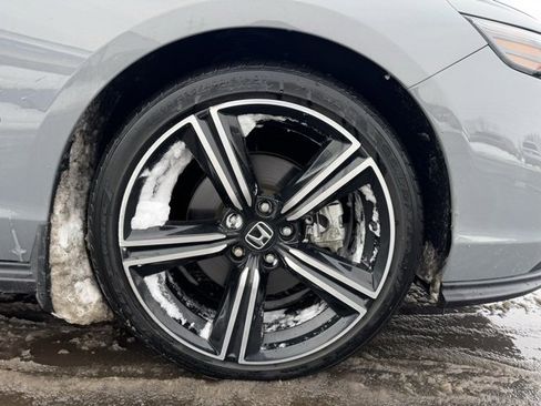 Used 2023 Honda Accord Sport image 11