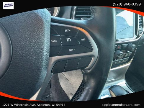 Used 2019 Jeep Grand Cherokee Altitude AWD/4WD image 14