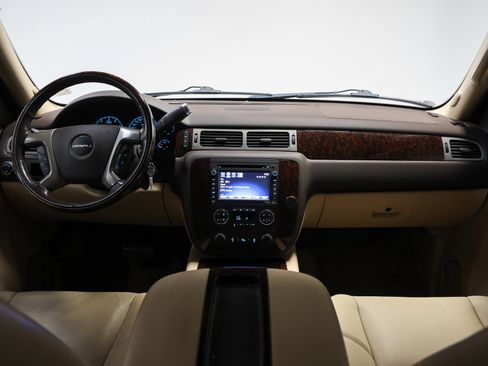 Used 2013 GMC Yukon Denali image 30