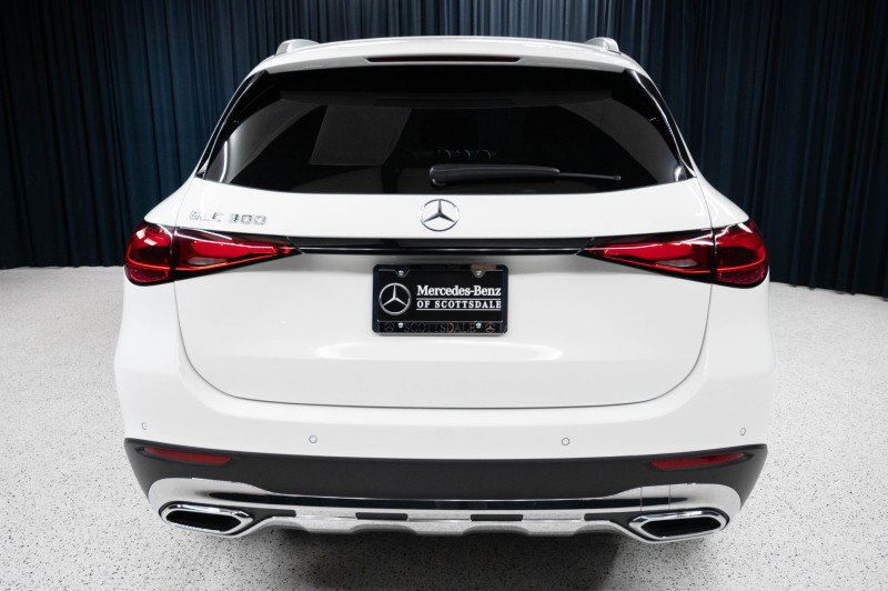 New 2027 Mercedes-Benz GLC 300 image 6