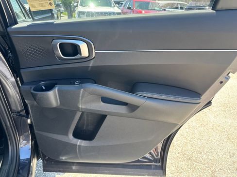 New 2025 Kia Sorento EX w/ Panoramic Sunroof Package image 16