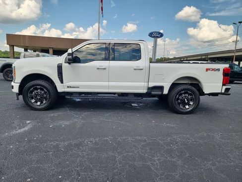 Used 2023 Ford F250 Lariat w/ Lariat Ultimate Package AWD/4WD image 3