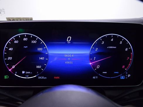 Used 2023 Mercedes-Benz GLC 300 4MATIC image 24
