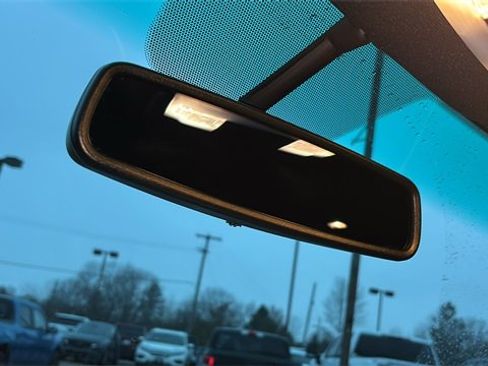 Used 2017 Ford Explorer XLT w/ Equipment Group 202A image 23