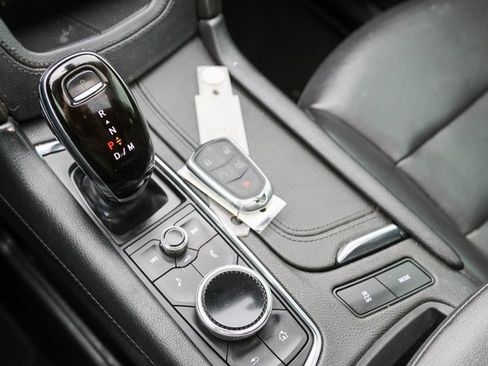 Used 2020 Cadillac XT5 Premium Luxury image 22