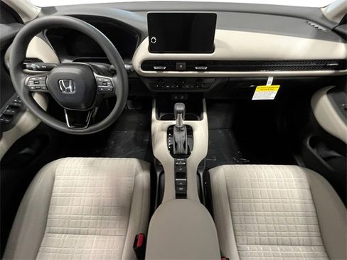 New 2026 Honda HR-V LX image 14