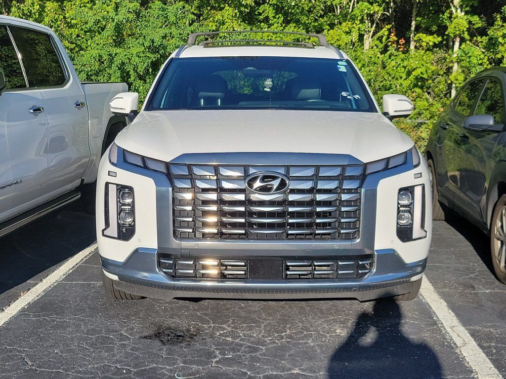 Certified 2023 Hyundai Palisade Calligraphy w/ Cargo Package FWD image 2